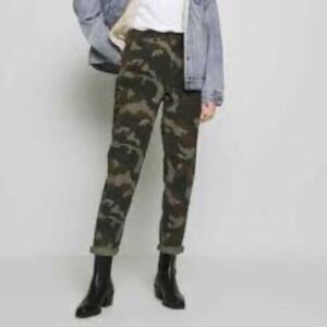 AMERICAN EAGLE CAMO CORDUROY STRAIGHT LEG PANTS SIZE 4 LONG